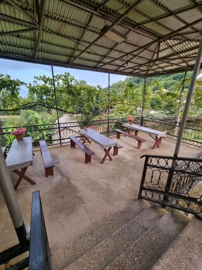 Guesthouse At Oleg'S Zolotoy Bereg グダウタ エクステリア 写真