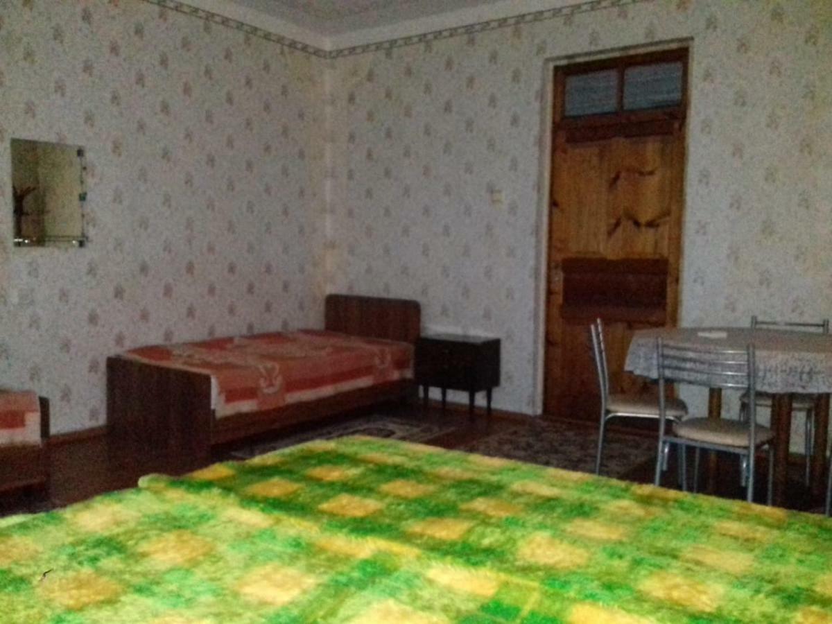 Guesthouse At Oleg'S Zolotoy Bereg グダウタ エクステリア 写真