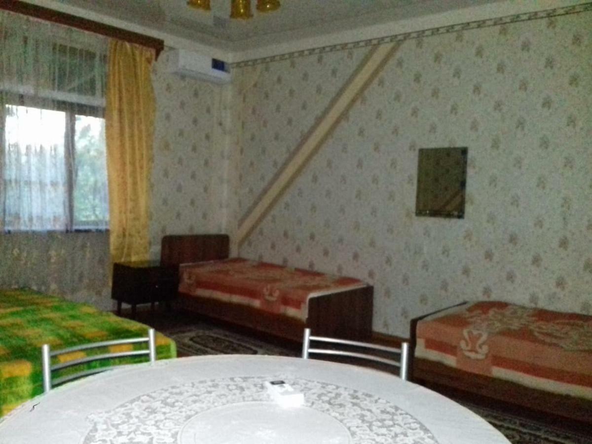 Guesthouse At Oleg'S Zolotoy Bereg グダウタ エクステリア 写真